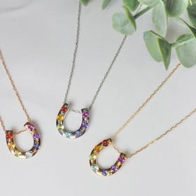 アミュレット馬蹄モチーフペンダント