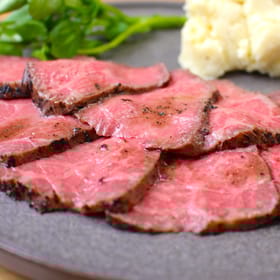《お肉職人のとっておき》 焦がし味噌香る近江牛ローストビーフ　300ｇ　【冷凍】