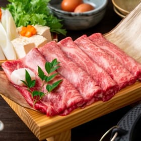 北海道別海町産【別海和牛】 肩ロースすき焼き・しゃぶしゃぶ 用スライス(300g×2)