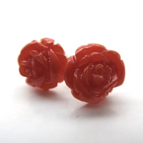 血赤珊瑚のバラのピアス