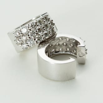 K18WG ピアリング LE358 0.64ct