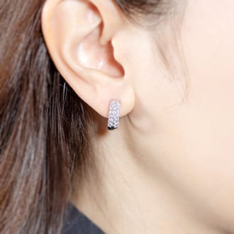 Pt900 ピアリング LE2908 0.70ct