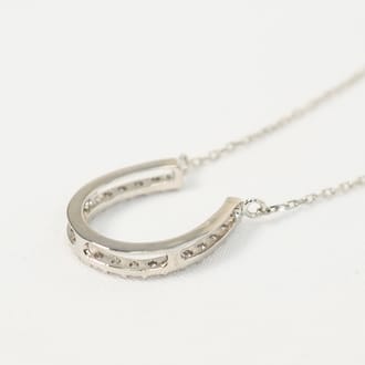 0.30ct　馬蹄モチーフダイヤモンドペンダント