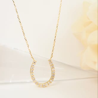 0.30ct　馬蹄モチーフダイヤモンドペンダント