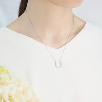0.30ct　馬蹄モチーフダイヤモンドペンダント