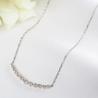 0.50ctグラデーションダイヤモンド ラインネックレス
