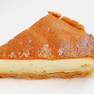 アップルパイ（直径１６㎝）とベイクドチーズケーキ（直径１６㎝）の詰合せ