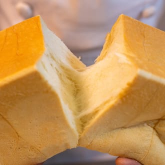 温泉ベーカリー手作り食パン「花のどか(2斤)」10枚スライス