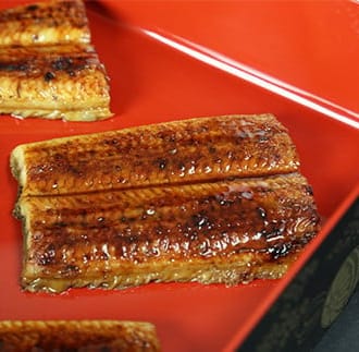 温泉うなぎ蒲焼 (カット) 70g×4 国産完全無投薬養殖