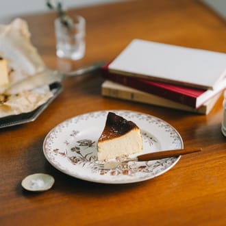 博多の和食屋さんが作った塩バスクチーズケーキ(5号)