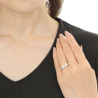 プラチナ ダイヤ 0.5CＴ 一文字リング