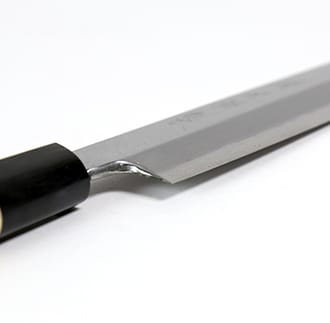 刀匠が丹精込めて仕上げた特製ふぐ切り包丁（刃渡300mm）