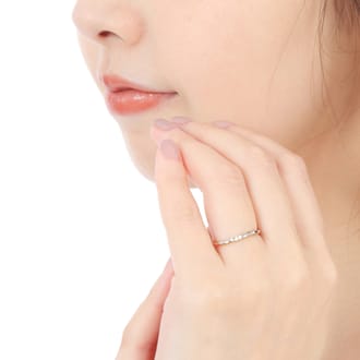 プラチナ　ダイヤ　リング　細身　0.02ＣＴ