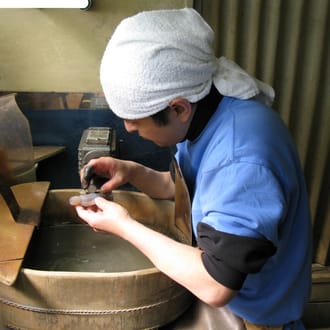 宝石の町甲府の老舗工房