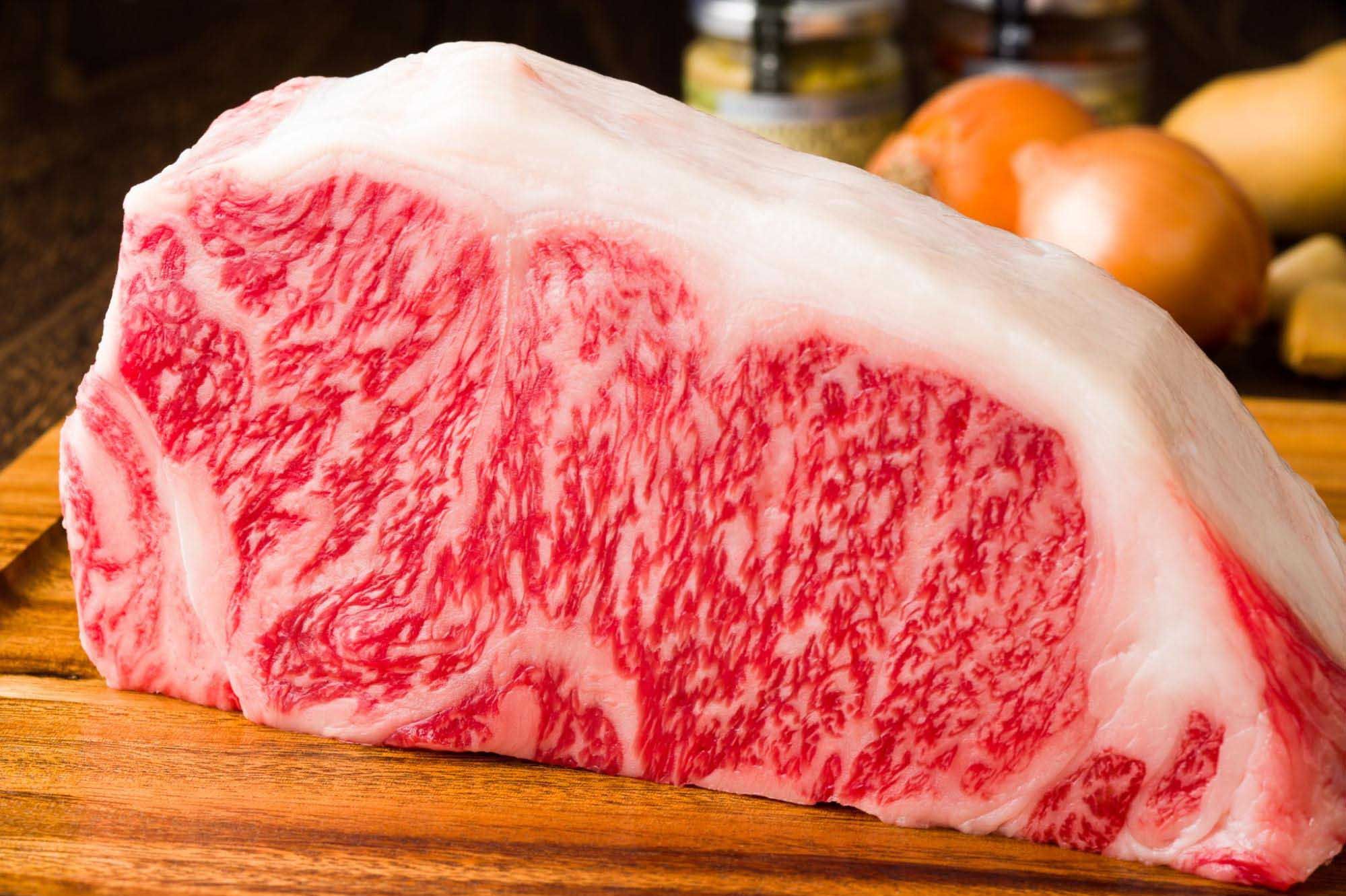 ステーキ用和牛の断面