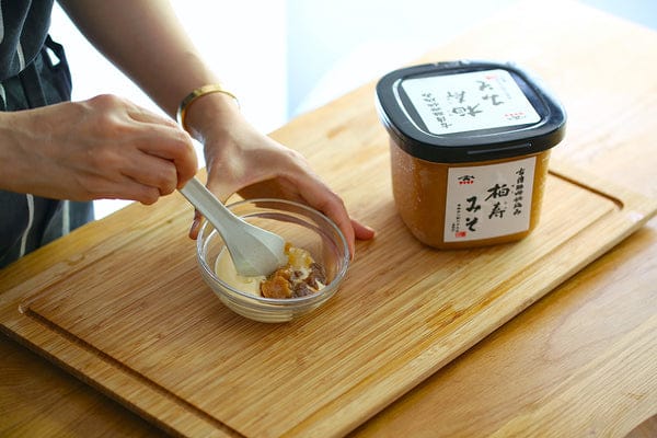 Aを混ぜ合わせたら、1に添える。