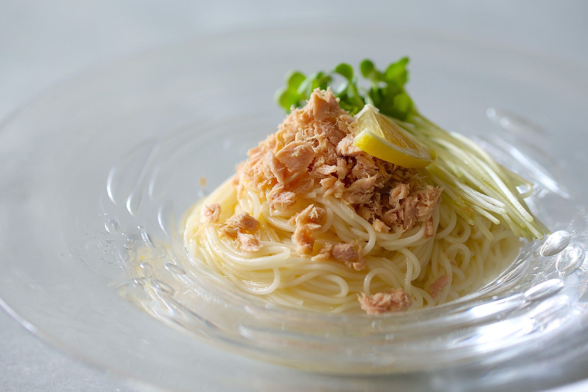 茹でた素麺にあえるだけ!3STEPで出来る「絶品塩レモンそうめん」