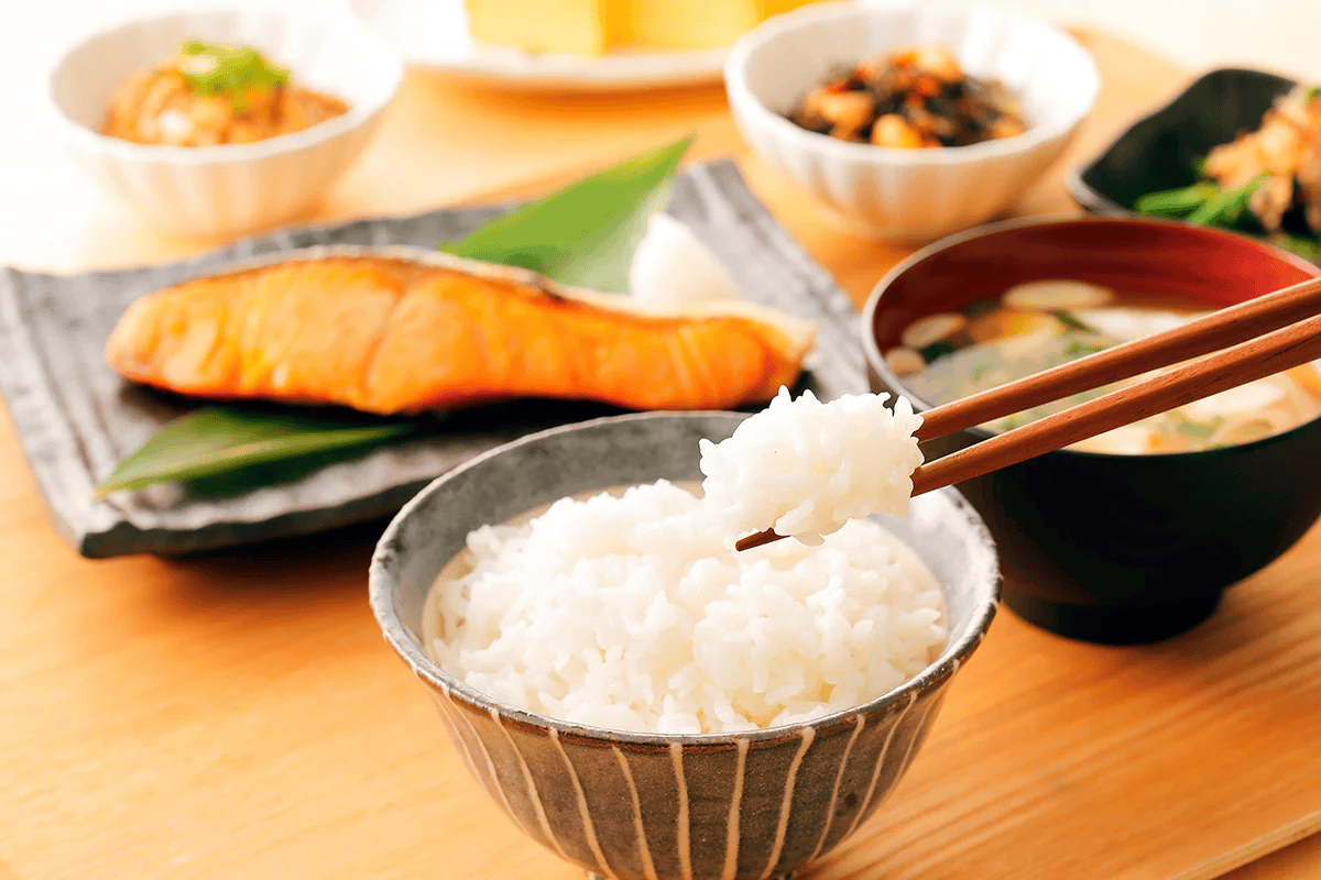 忙しい朝は、あれこれおかずを並べるのではなく、ごはんそのものが、おいしいと思えるお米を炊いてみませんか?