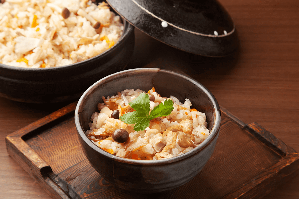 甘辛い味付けの肉や脂がのった食材と相性が良いお米