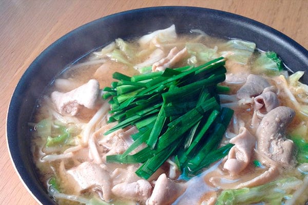 甘い九州醤油は煮炊きに抜群。モツ鍋に使ってみて!