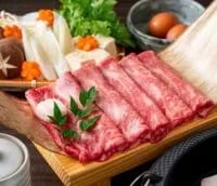 すき焼きにおすすめの牛肉の部位は？プロ直伝の調理のコツを紹介