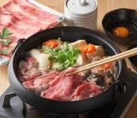 すき焼きの牛肉は一人何グラムが目安？おすすめアレンジをプロが解説